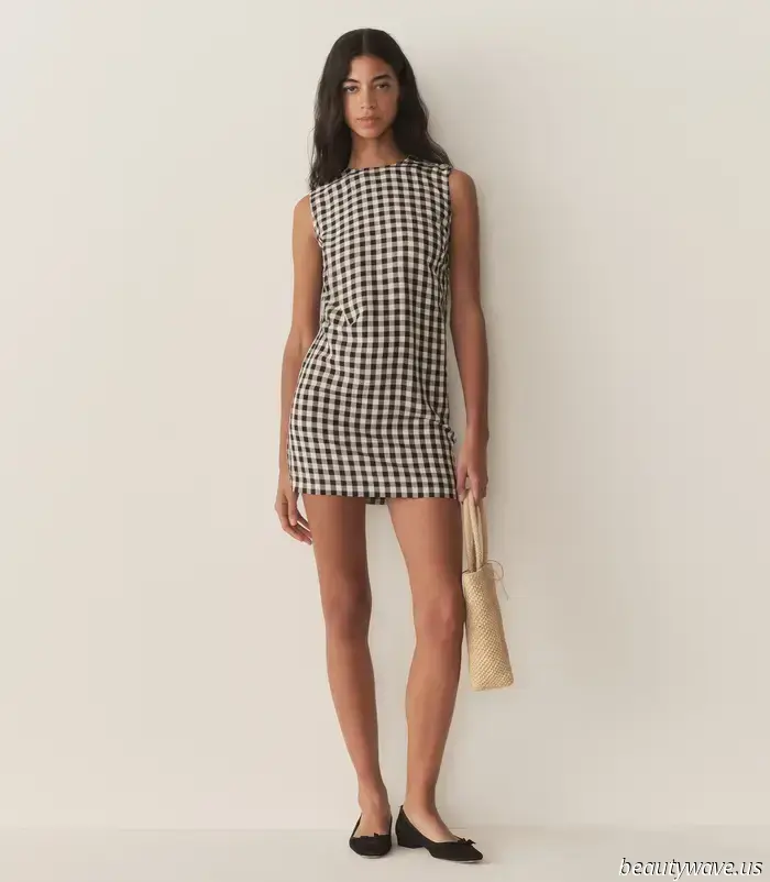 The Elegant, Effortless Dress That Individuals in London and New York Rely On for the Warmest Days