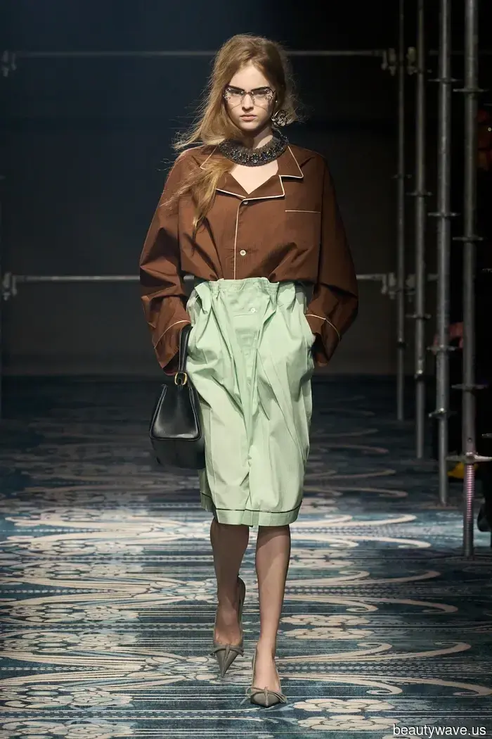 The New Prada It Shoes for Fall 2025 Have Arrived, Showcasing Vintage-Inspired Cool-Girl Heels.