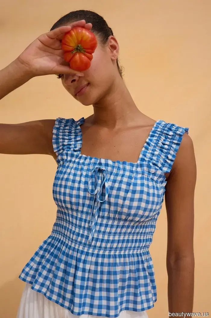 I’ve conducted the research—here are the 6 best summer tops to pair with jeans in 2026.