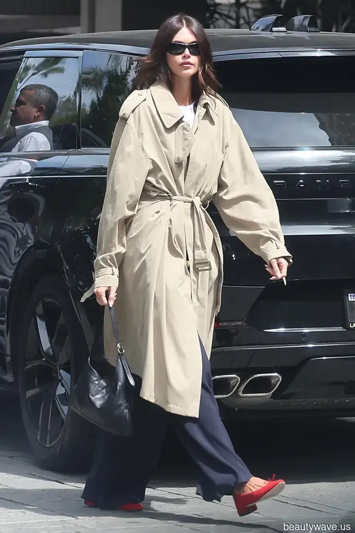 Das ist der hübsche Hosen-Trend, den It-Girls kaufen, um Ballerinas cooler aussehen zu lassen.