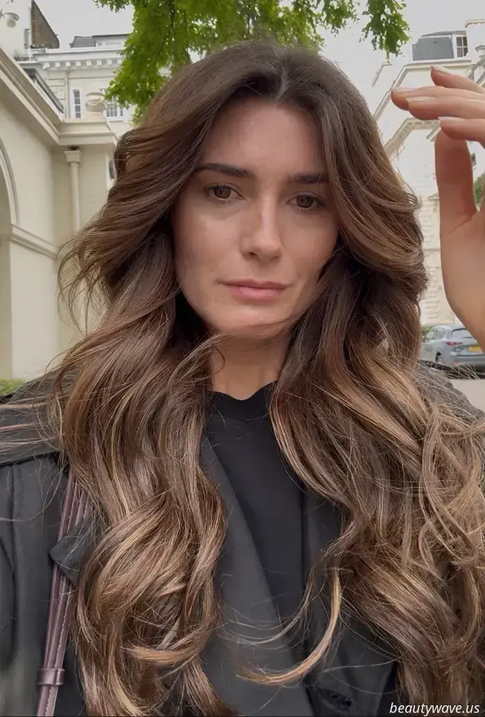I just switched to Raffia Bronde, and I’m now convinced it’s the ultimate summer hair color.