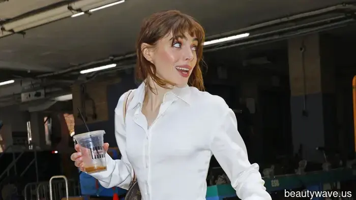 Diese Kombination aus Jeans und flachen Schuhen ist die ultimative Freizeituniform&mdash;fragen Sie einfach Rivals-Star Bella Maclean.