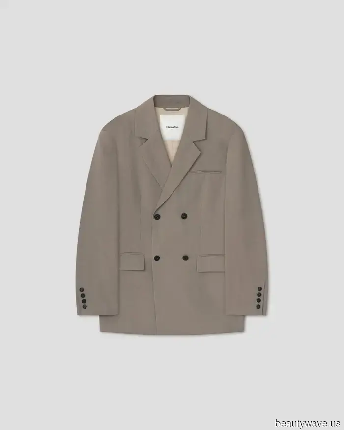 Apologies, Denim—Here are 5 Summer Blazer Trends to Watch for in 2026.