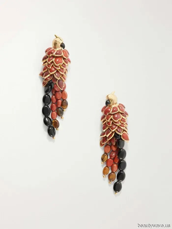 Brooches, Open Bags, and Boho Jewelry—7 Accessory Trends That It Girls Will Embrace This Fall