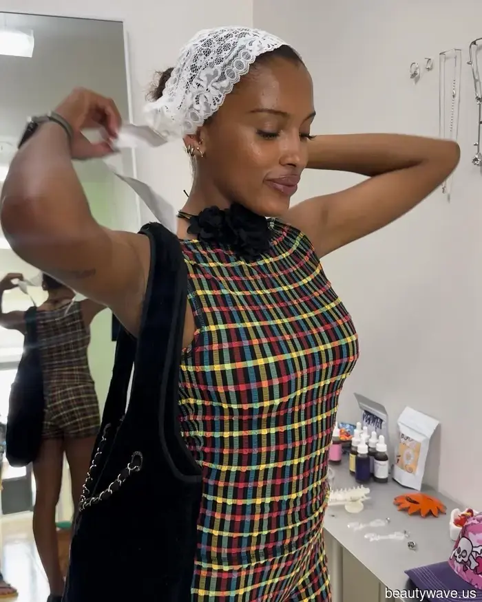 People are avoiding basic white tank tops in favor of a trend that enhances outfits significantly.