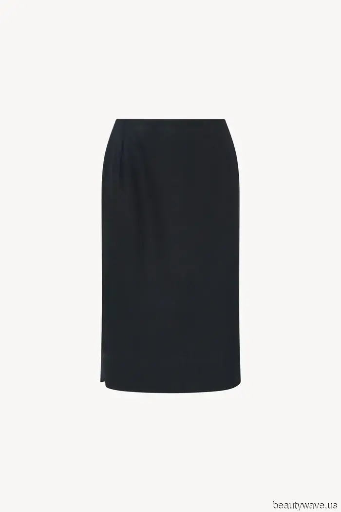 If you want your midi skirt ensemble to have a French vibe—skip the flip-flops and flats and opt for this shoe trend instead.