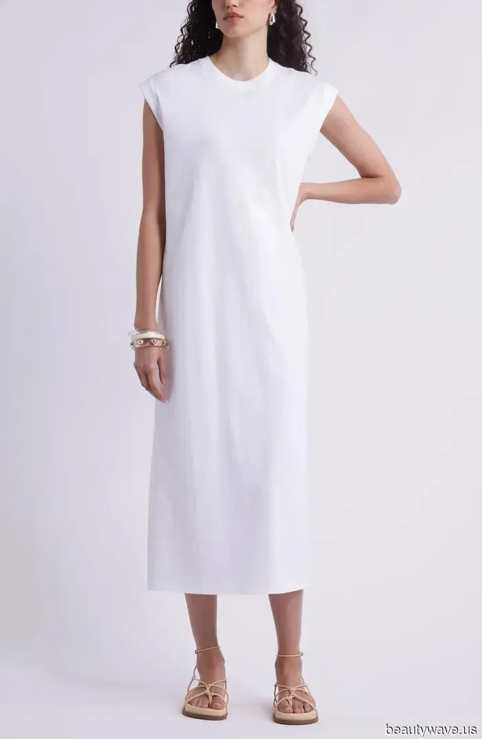 Si la comodidad de unos vaqueros y una camiseta viniera en forma de vestido, se vería muy parecido a esto&hellip;