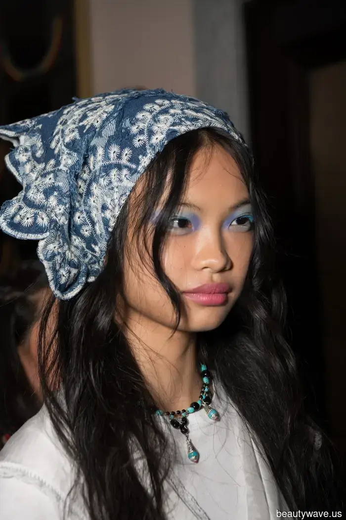 From French Pins to Lace Scarves, These Chic Hair Accessories Are Taking Over This Spring.