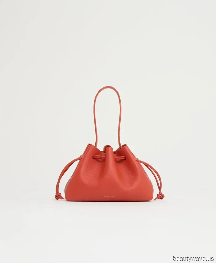 Invece del Giallo Burro, i Vestiti più Chic Indossano Questa Tendenza Primaverile