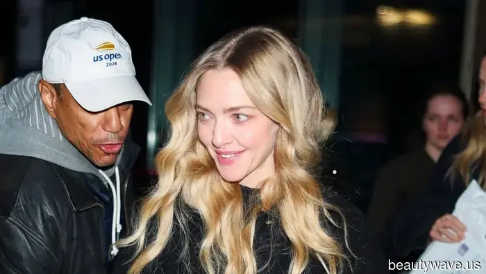 Escucha, me encanta el ante, pero esta tendencia de bolsos hace que los aburridos jeans azules se vean aún más elegantes.