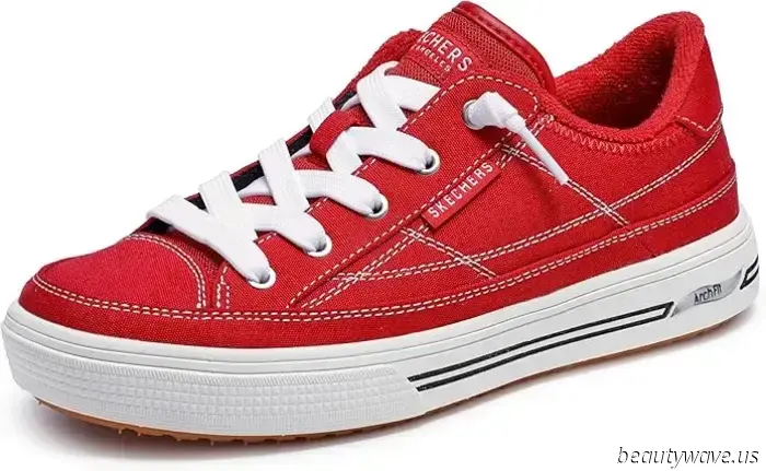 Se Sei contro i tacchi, alzati: 21 scarpe e sneakers flat sorprendenti in saldo per Amazon Prime Day 2025