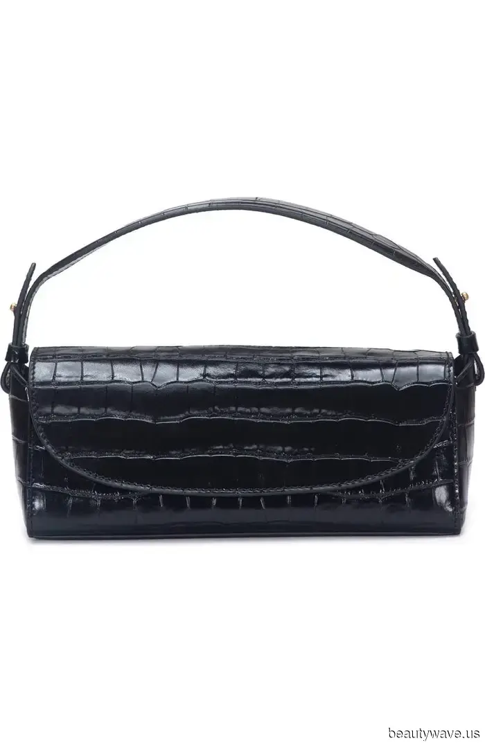I’m declaring it: This is the luxurious-looking bag trend to invest in before fall.