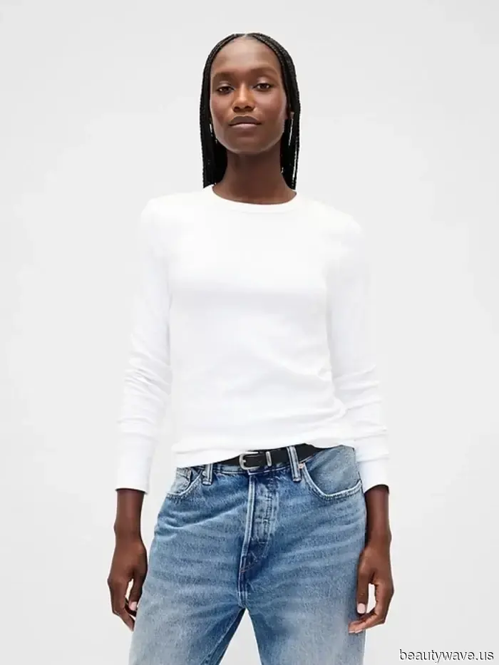 Nicht ein weißes Kurzarm-T-Shirt&mdash;Das ist das Anti-Trend-Oberteil, das It-Girls mit Röcken, Jeans und modischen… tragen.