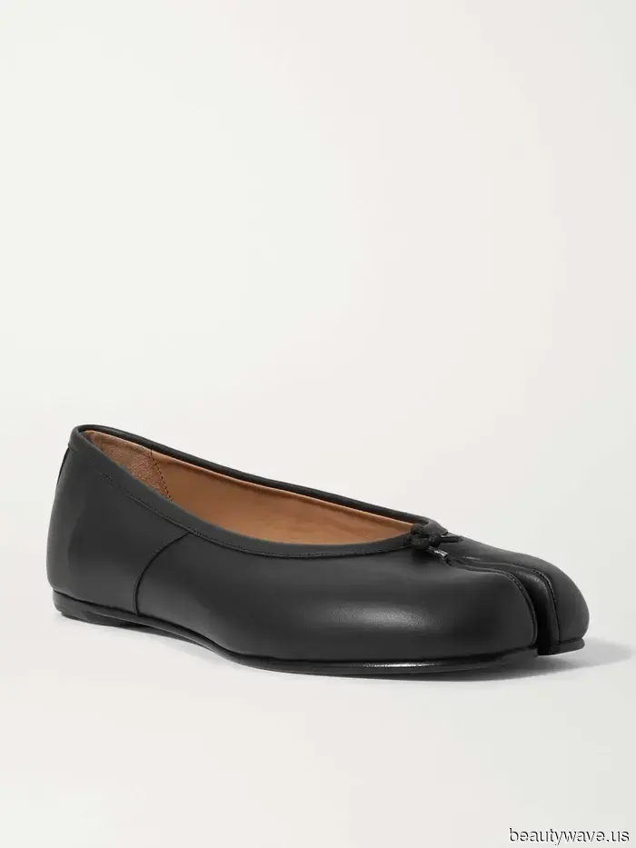 The Most Stylish Dressers Understand That It’s All About the Details—This Particular Shoe Trend Elevates White Dresses to Their Most Chic Form.