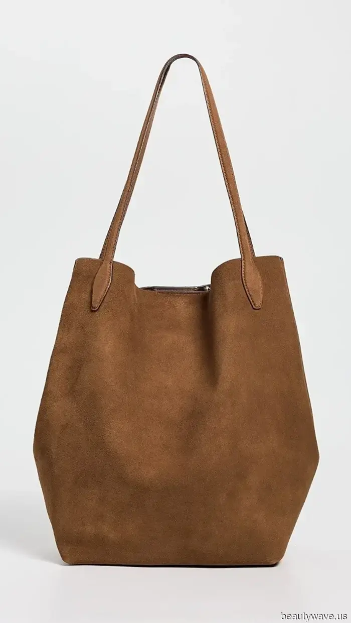 You’re definitely a fashionista if you opt for this classic bag color rather than black.