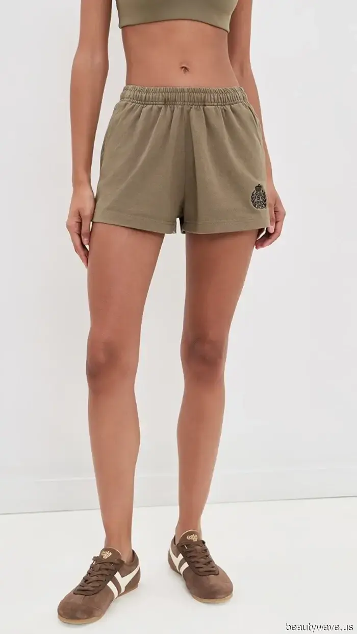 La tendencia de los pantalones cortos de chica genial que está dominando NYC y LA&mdash;Estos zapatos los harán lucir elegantes este verano
