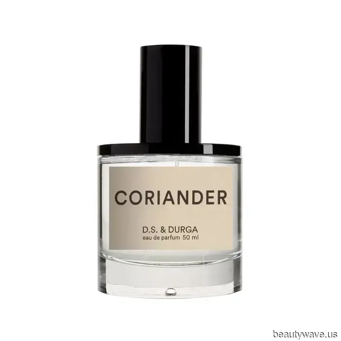Fidati di me, i profumi amari sono la tendenza di fragranza più sofisticata di quest'estate.