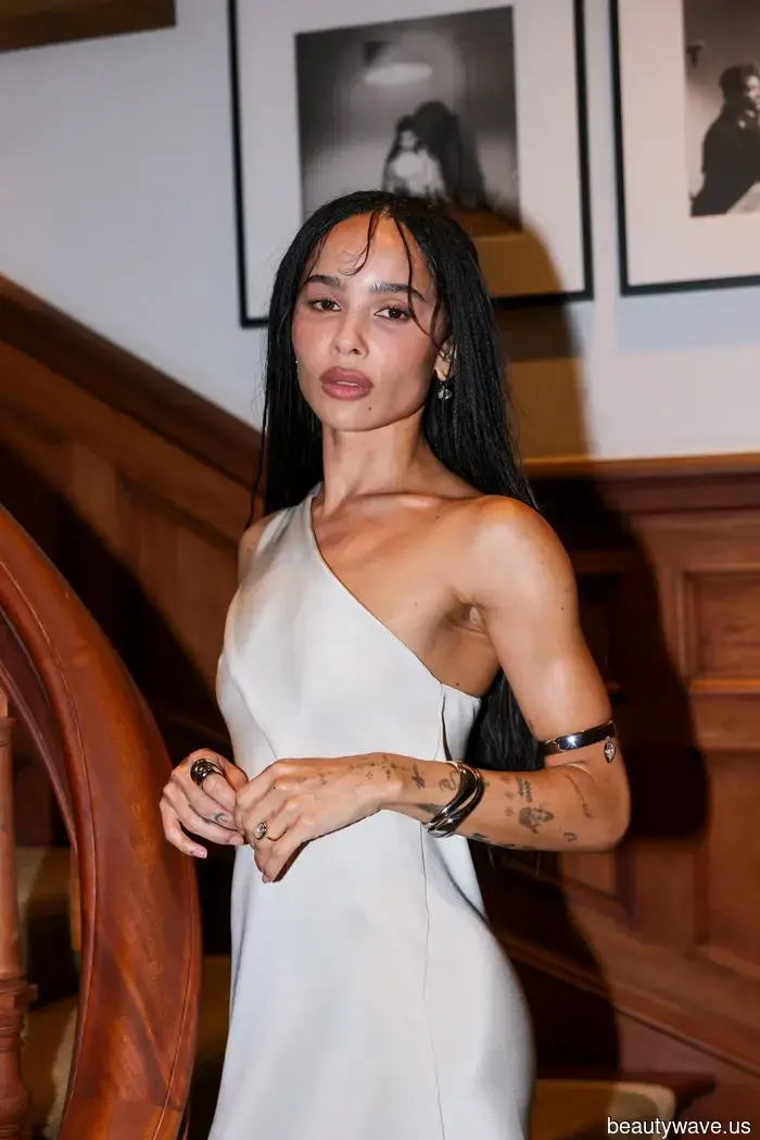 I’m Looking Ahead—According to Celebrity Hairstylists, Whisper Fringe Will Be a Major Trend This Fall.