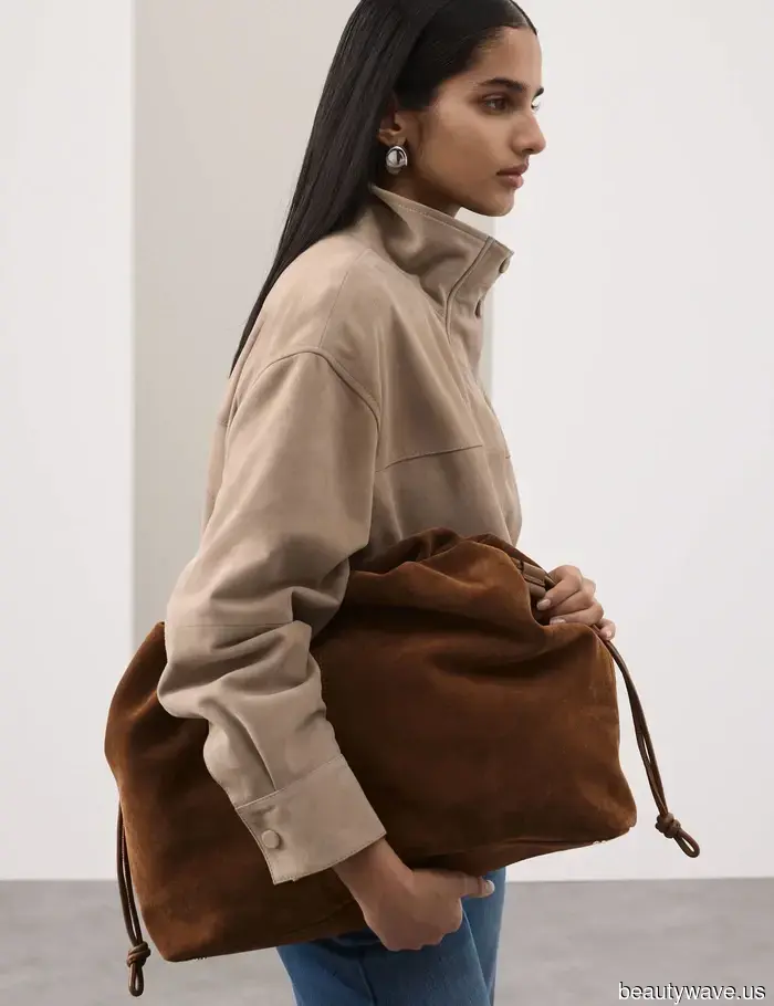 M&S Has Declared: These 13 Blouses Will Enhance the Elegance of Jeans, Skirts, and Linen Trousers This Spring