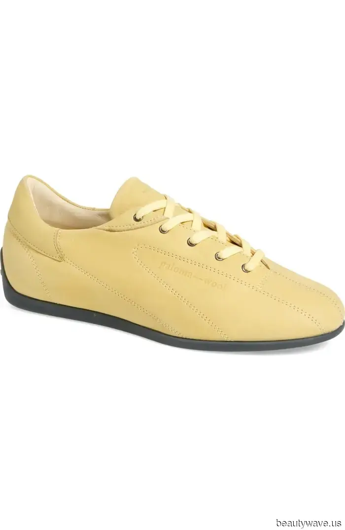 The Hottest Sneaker Color Trend to Pair with Black Pants in 2026 Has Arrived