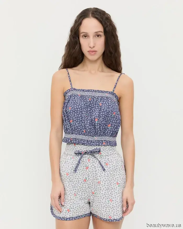 Soy una mamá fashion que trabaja en Nueva York&mdash;Estos son los tops elegantes que uso con jeans y pantalones.