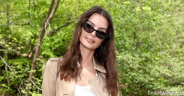 Questo è ciò che le persone della moda del centro di New York indossano con canotte bianche nel 2025