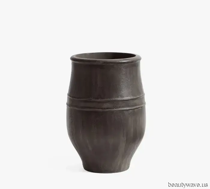 After a year of living out of suitcases, here’s everything I’m purchasing now.