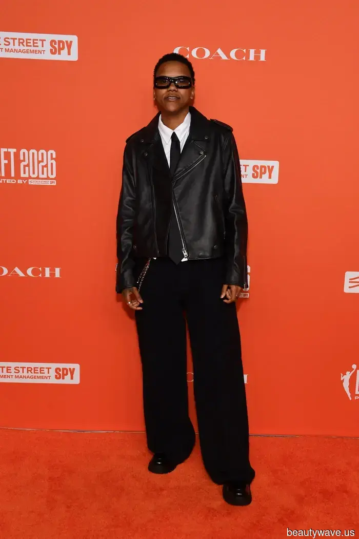 Самые потрясающие образы на оранжевом ковре на драфте WNBA 2026 года