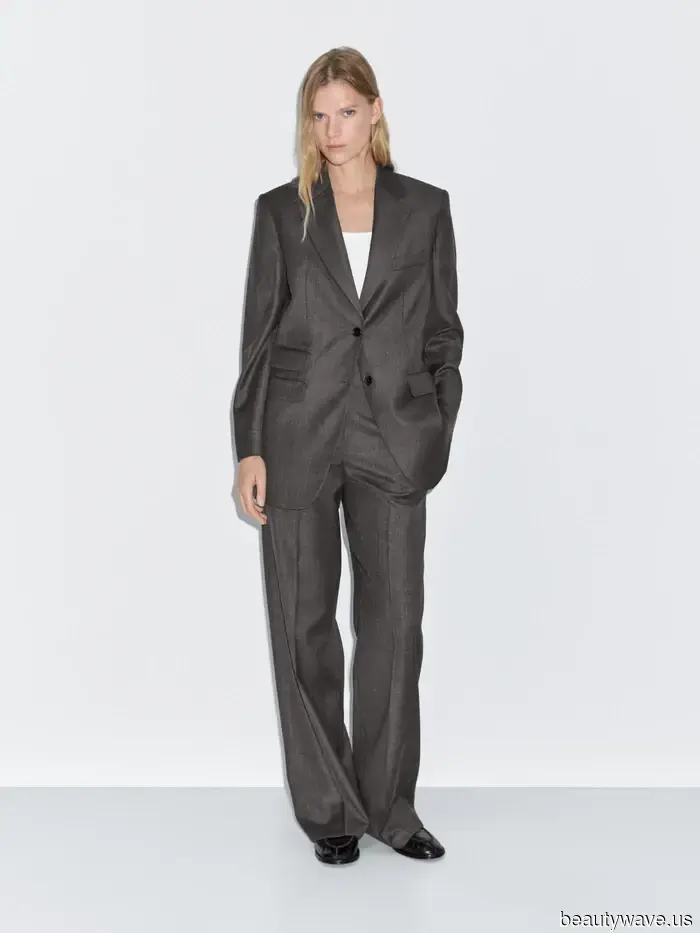 Kate Middleton has donned an unexpected shoe color trend that enhances the elegance of grey trousers.