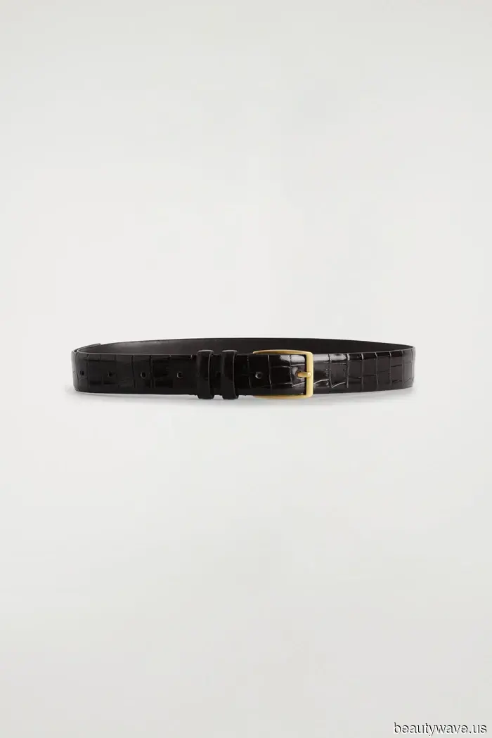 I Unintentionally Created a Capsule Wardrobe After Adding These COS, Madewell, and J.Crew Pieces to My Closet.