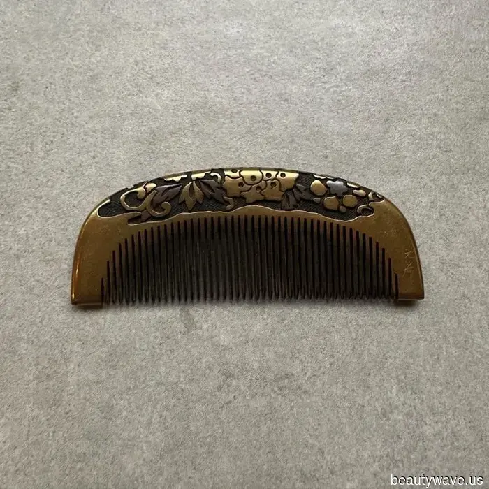 Questo accessorio francese da 10 dollari è il segreto per apparire elegante in 5 secondi netti.