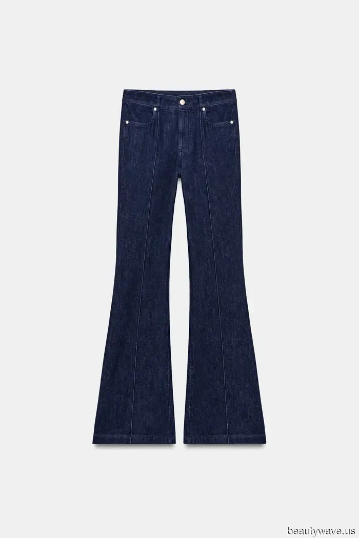 Just so you know: These are the specific bootcut pants that stylish girls are sporting this spring.