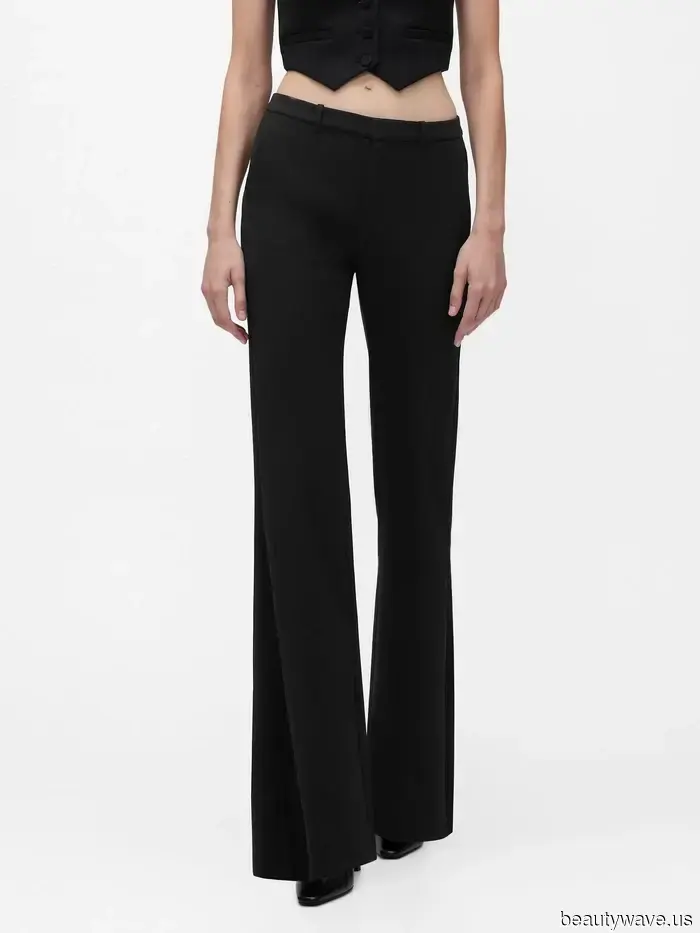 I just tried on GapStudio's Winter 2025 Collection—four outfits that made me feel like a '90s model.