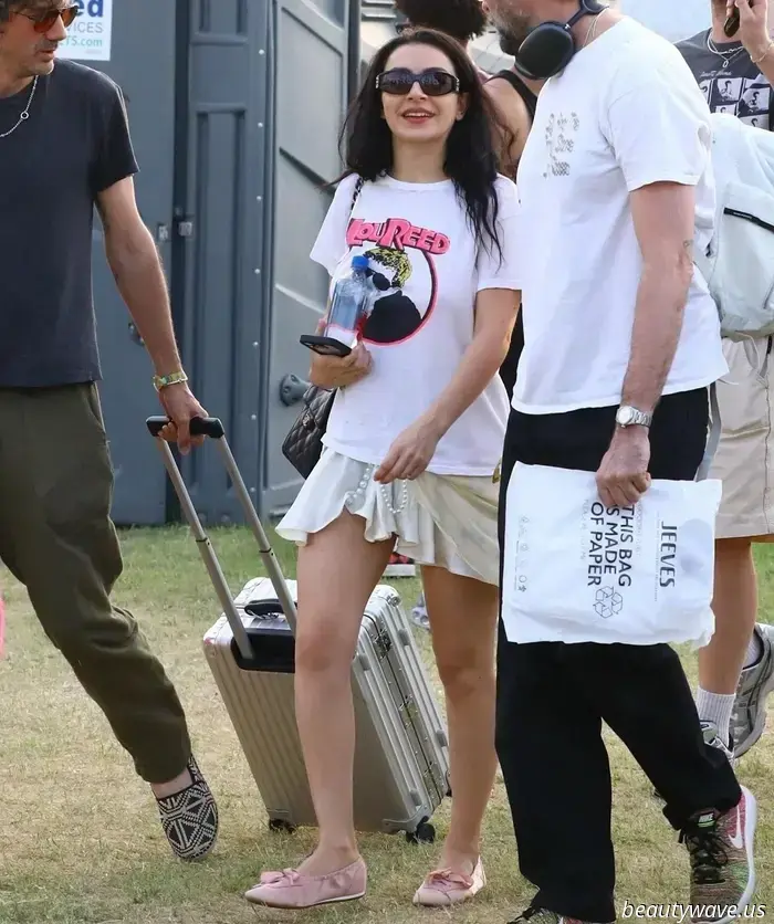 Ich dachte, dieser ausgefallene Schuhtrend sei tot, doch Prominente wie Lola Tung und Bella Hadid tragen ihn immer noch.