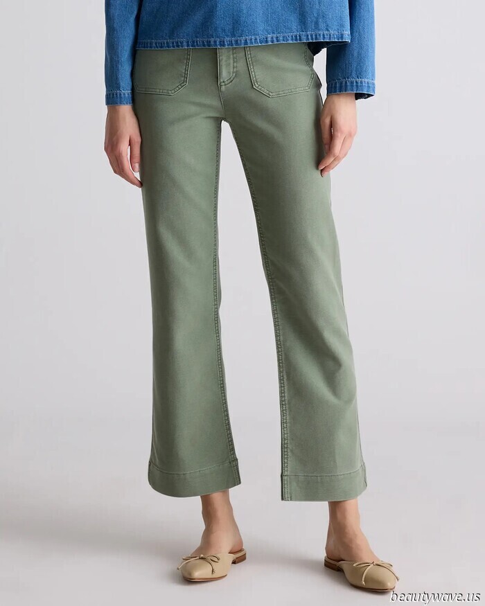 I'm in my 20s, and Jennifer Aniston is in her 50s—we're both putting blue jeans aside for this trendy alternative in 2025.