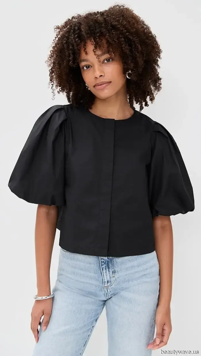 De repente, todos están usando pantalones cortos deportivos&mdash;6 blusas que los harán lucir a la moda esta primavera