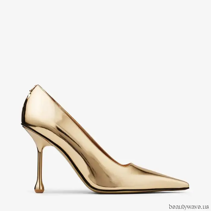 Schwarze Absätze sind in Ordnung, aber Amal Clooney weiß, dass diese Schuhfarbe mit einem Minikleid schöner aussieht.