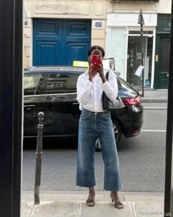 Here are the 7 fashionable shoe trends that style influencers will be pairing with jeans this spring.