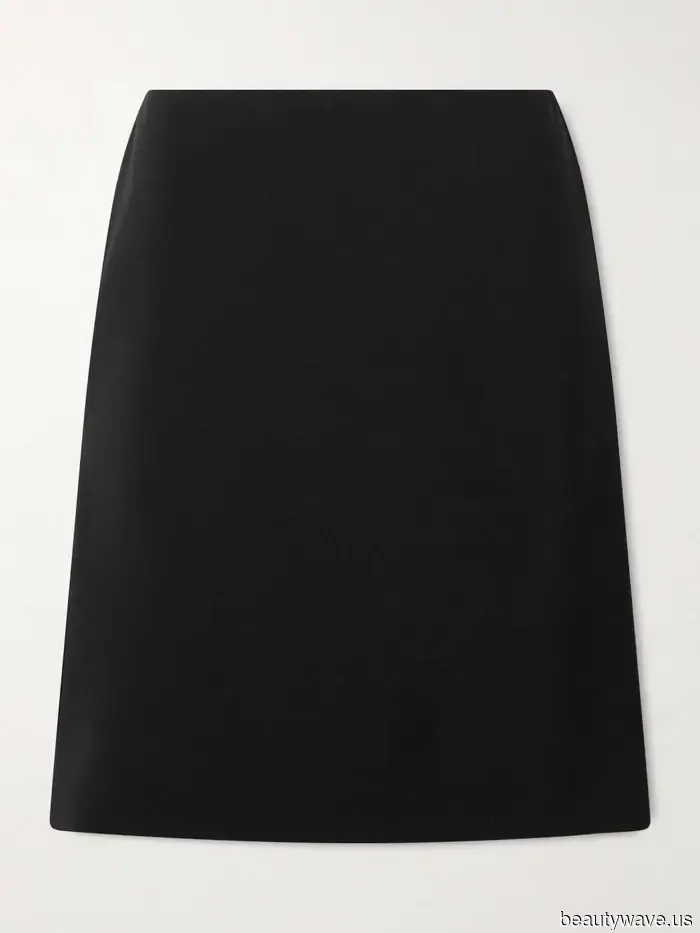 FYI: Esta es la forma más chic de llevar una falda en 2026