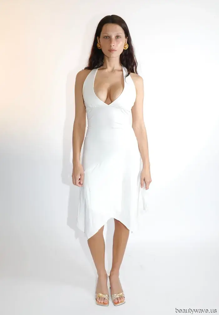 I'm a fan of the '90s minimalist style—here are the items I'm considering for spring.