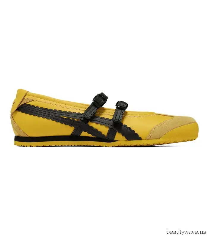 Fashion enthusiasts are all sporting "sarouel" trousers—here are the shoes that complement them best.