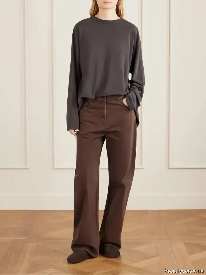 I can tell you're fashionable if you're replacing your blue jeans with one of these alternative colors this spring.