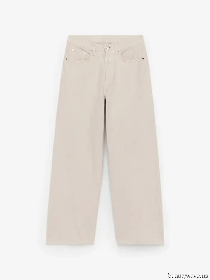 No one does winter fashion quite like Londoners—here are 7 ideal ways they're styling jeans and boots this season.