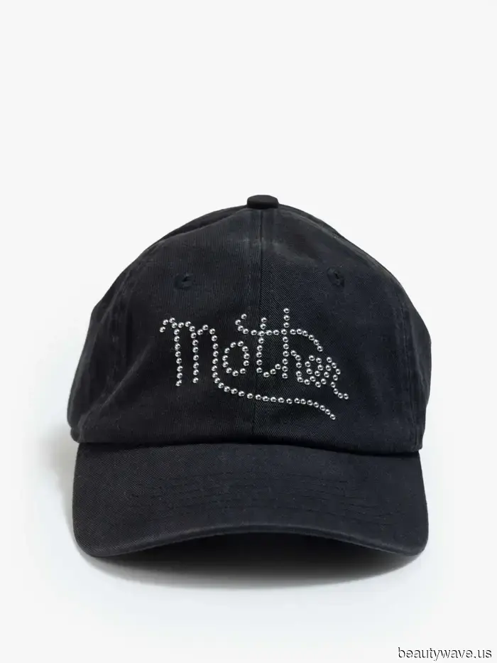 El anuncio de embarazo de Hailee Steinfeld está a punto de hacer que esta chaqueta de forro polar de moda se agote.