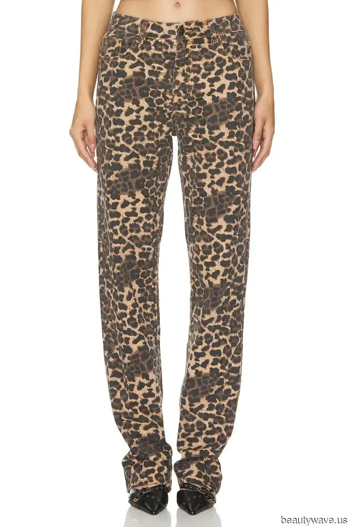 Ich habe meiner 56-jährigen Mutter gerade Revolve vorgestellt&mdash;37 Cyber Monday-Angebote, bei denen wir uns einig sind.