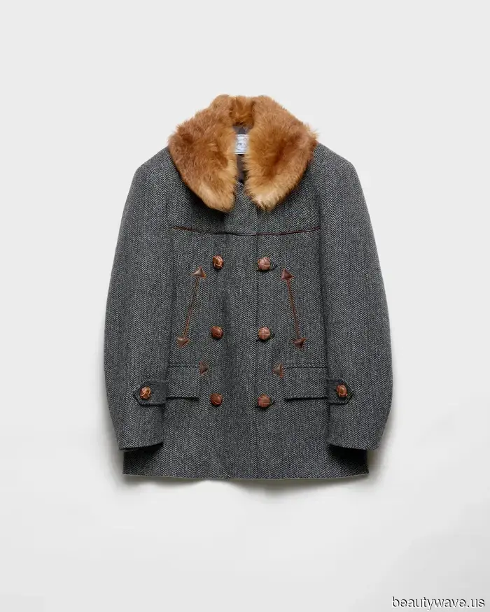 Zuerst Prada, jetzt Zara: Erwarten Sie, dass anspruchsvolle Frauen in Paris, NYC und Mailand diesen Mikro-Trend im Jahr 2026 tragen werden.