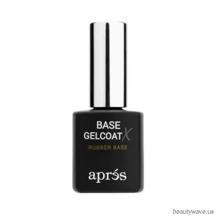 Alle Bräute und Nagelminimalisten aufgepasst: Laufeys Met Gala-Maniküre wird Ihr neuer Referenzpunkt sein.