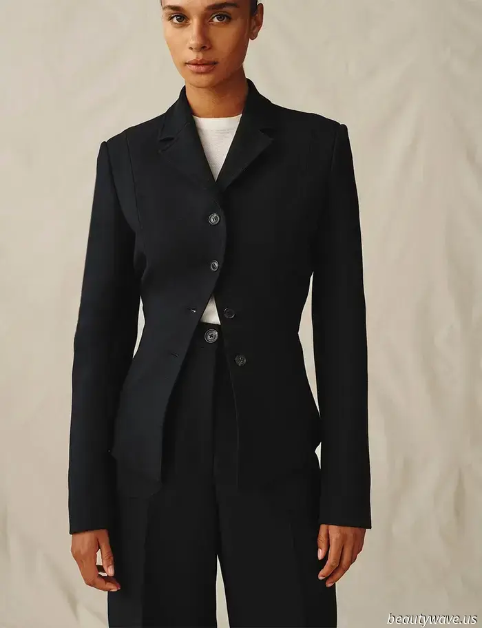 Le donne con gusto a New York indossano blazer solo se presentano questo dettaglio