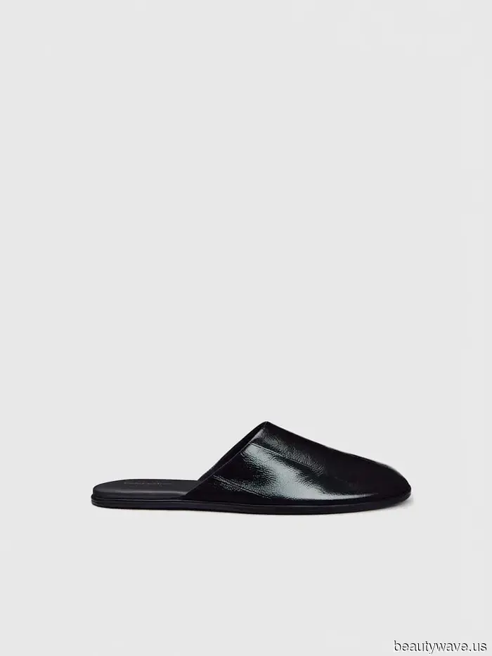 No Croc&mdash;Las personas de moda en sus 30 y 60 años están usando esta elegante tendencia de zapatos con jeans