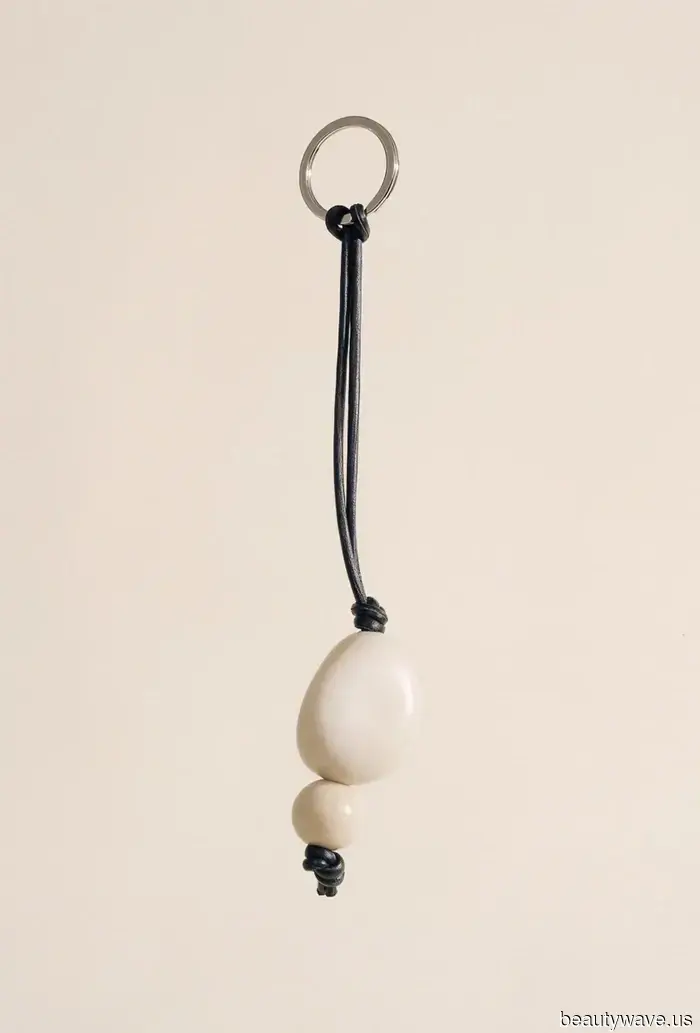 The 2025 Vacation Collection: All the Stylish Trends and Brands to Include in Your Luggage